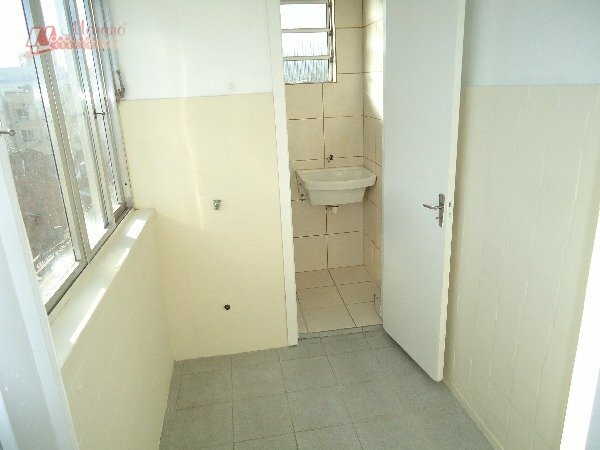 Apartamento à venda com 3 quartos, 107m² - Foto 11