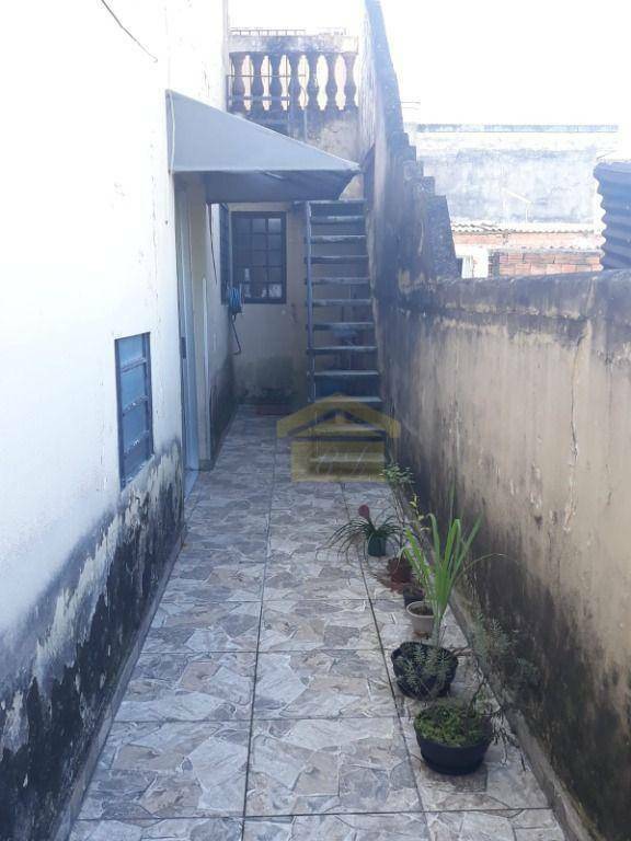 Sobrado à venda com 2 quartos, 120m² - Foto 21