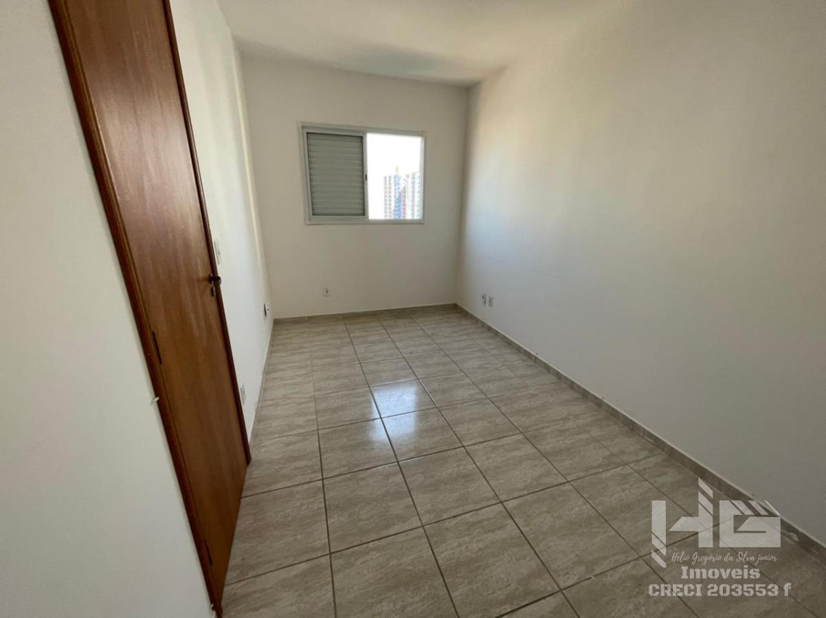 Apartamento à venda com 2 quartos, 69m² - Foto 12