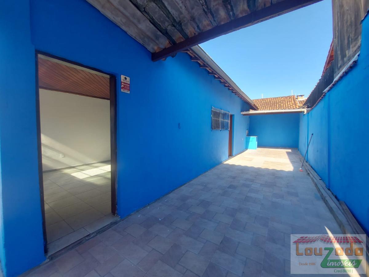 Casa à venda com 3 quartos, 288m² - Foto 3