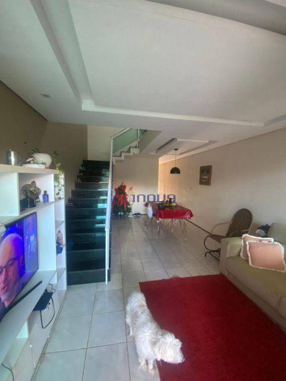 Casa, 3 quartos, 158 m² - Foto 3