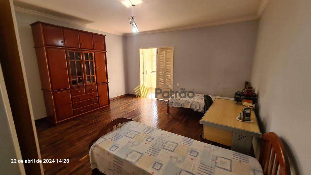 Sobrado para alugar com 3 quartos, 383m² - Foto 44