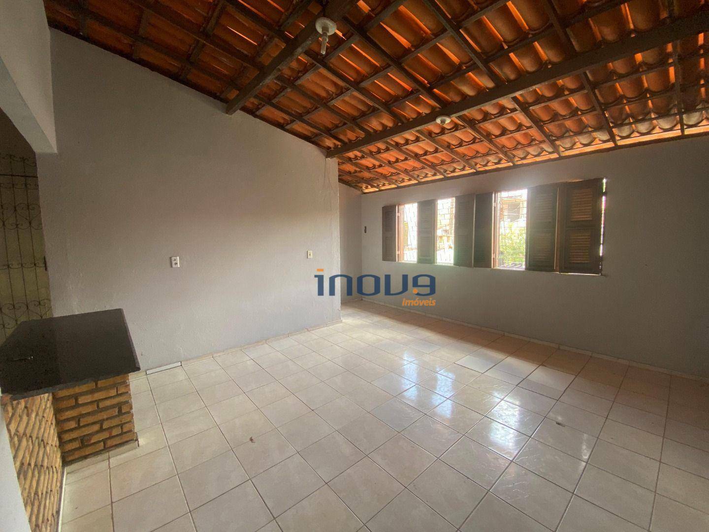 Casa para alugar com 2 quartos, 68M2 - Foto 2