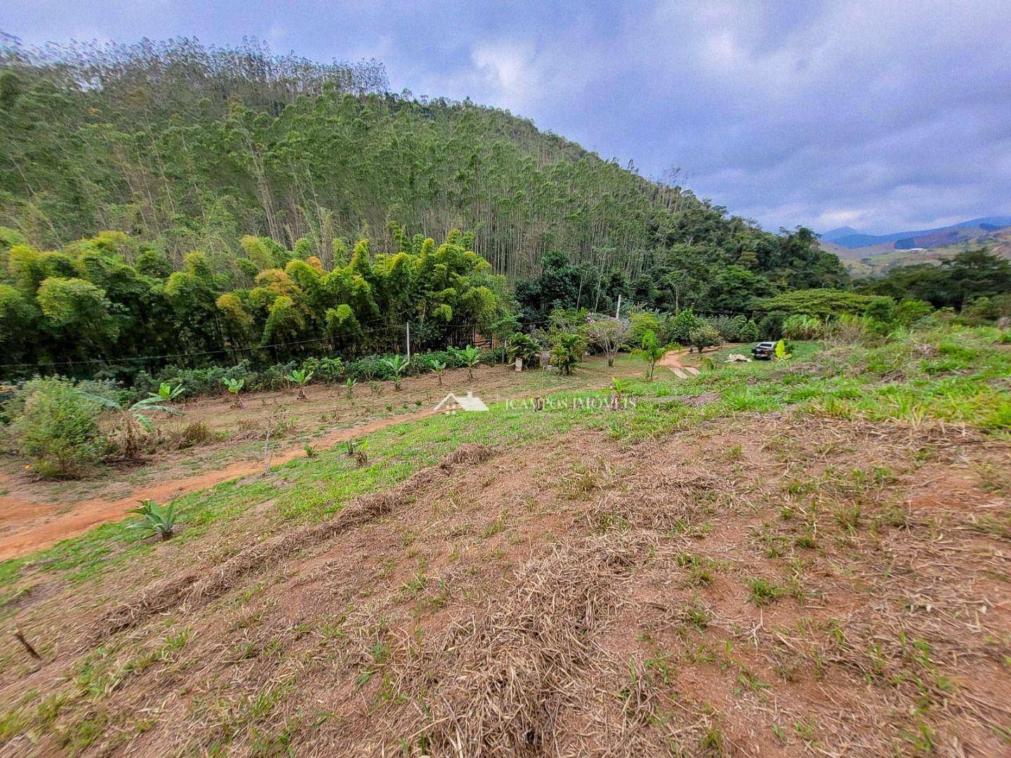 Casa à venda com 2 quartos, 100m² - Foto 3