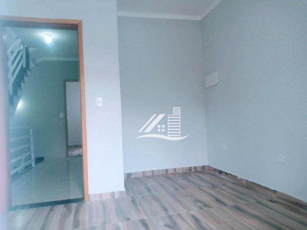 Sobrado à venda com 3 quartos, 55m² - Foto 3