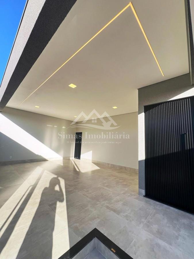 Casa à venda com 3 quartos, 220m² - Foto 1