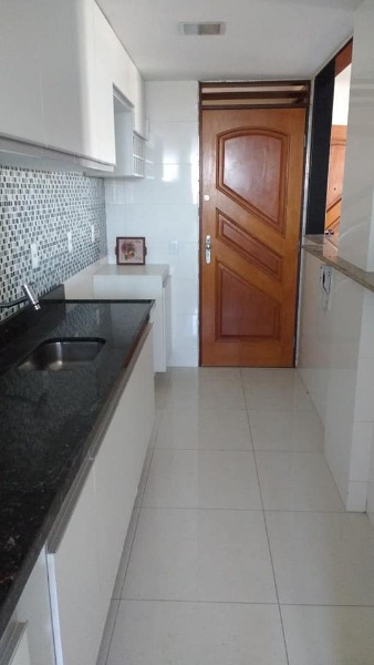 Apartamento à venda com 3 quartos, 76m² - Foto 5