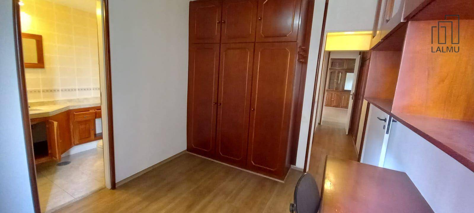 Apartamento para alugar com 4 quartos, 130m² - Foto 18