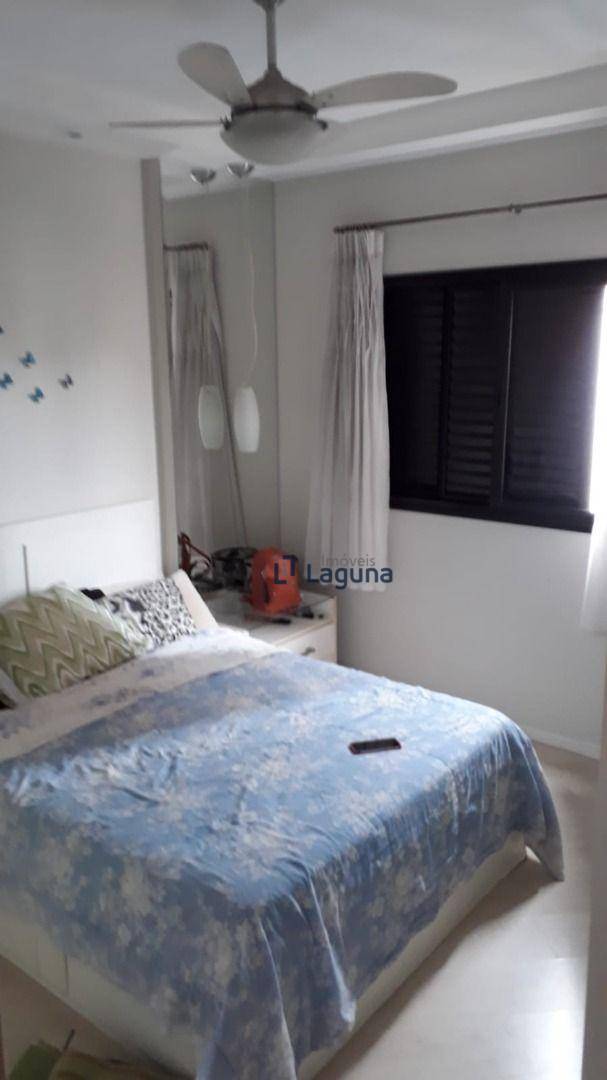 Apartamento à venda com 3 quartos, 104m² - Foto 3