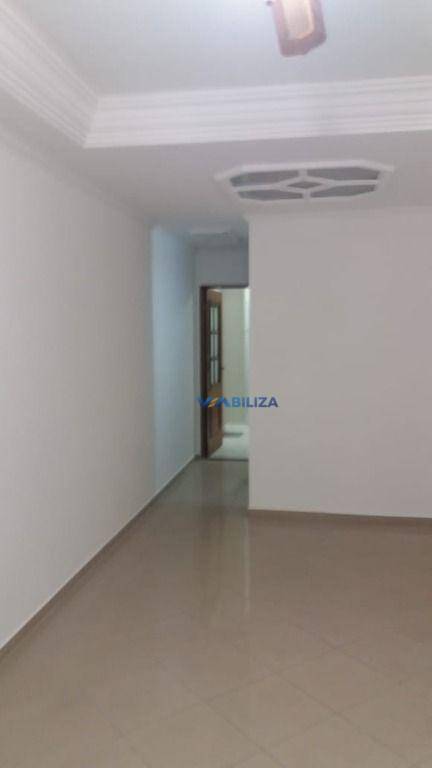 Sobrado à venda com 4 quartos, 180m² - Foto 5