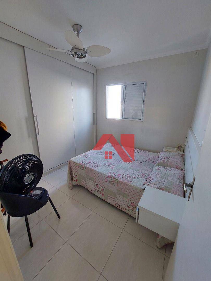 Apartamento à venda com 2 quartos, 67m² - Foto 11