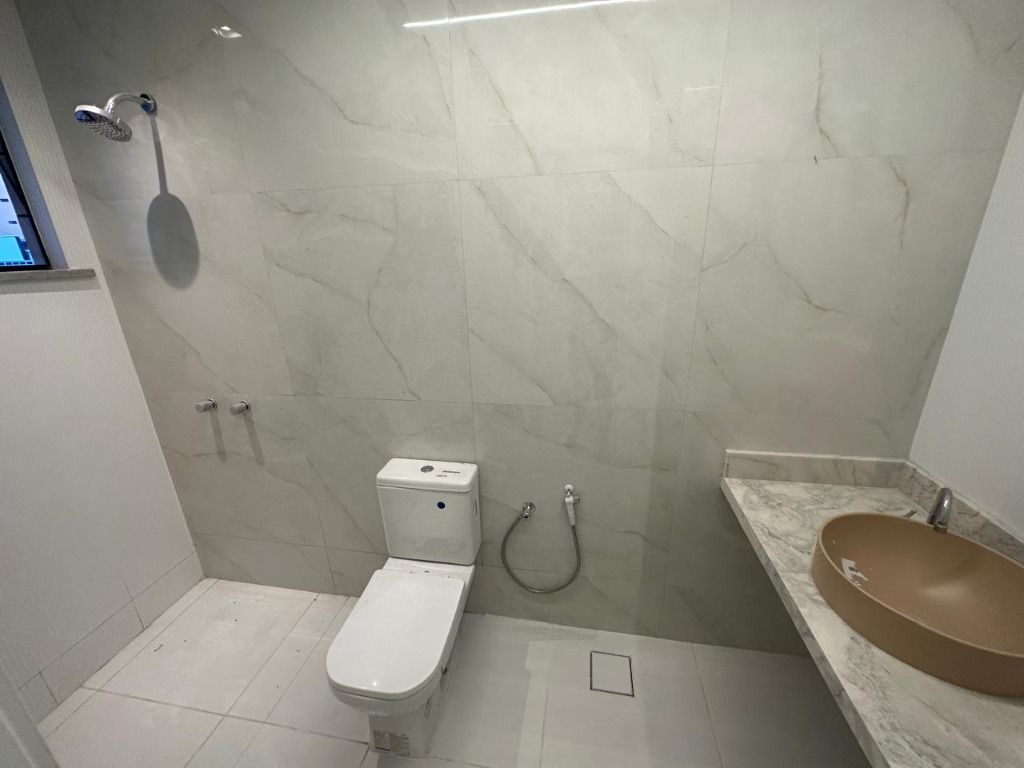 Apartamento à venda com 3 quartos, 216m² - Foto 12