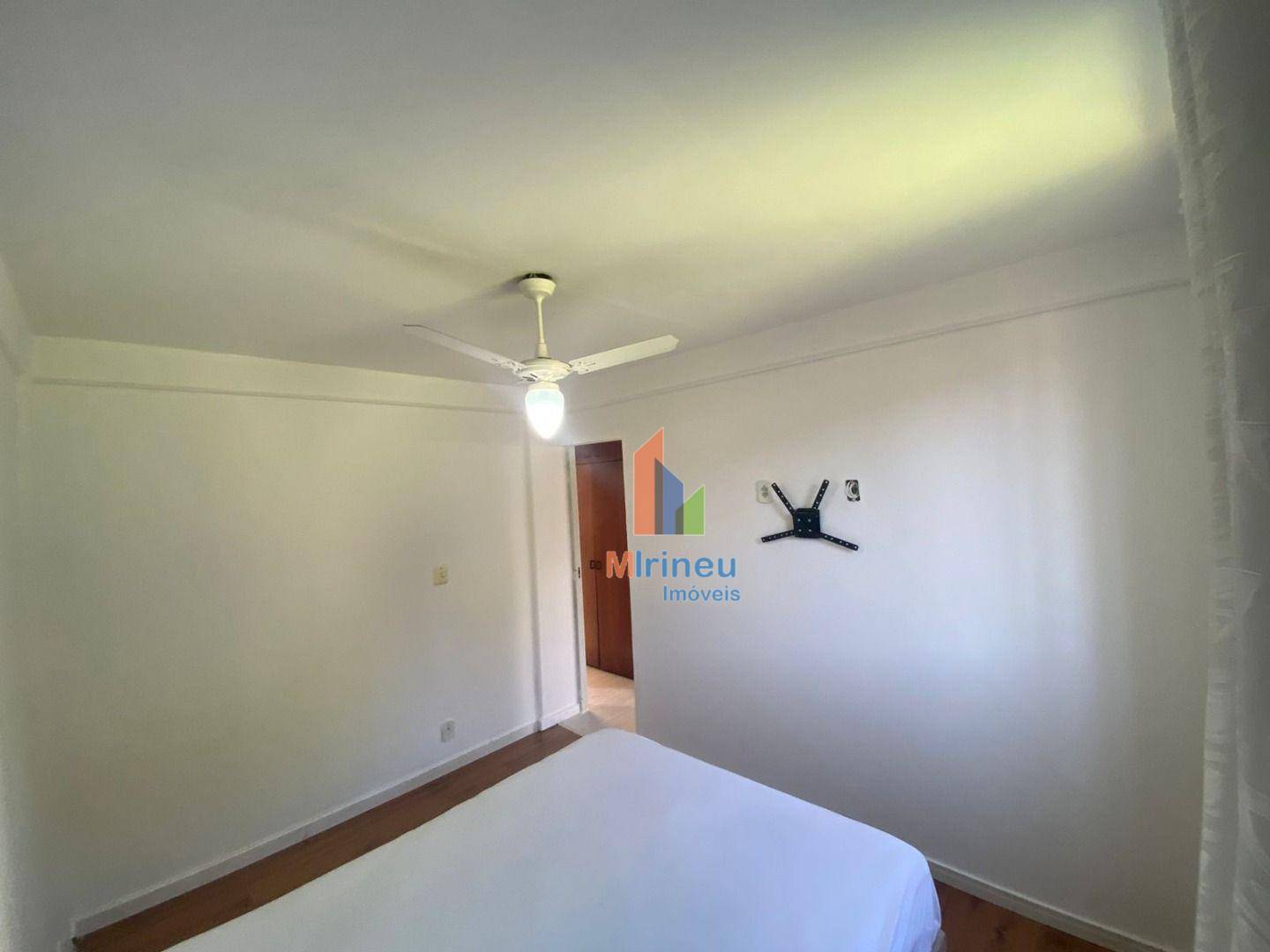 Apartamento à venda com 2 quartos, 55m² - Foto 13
