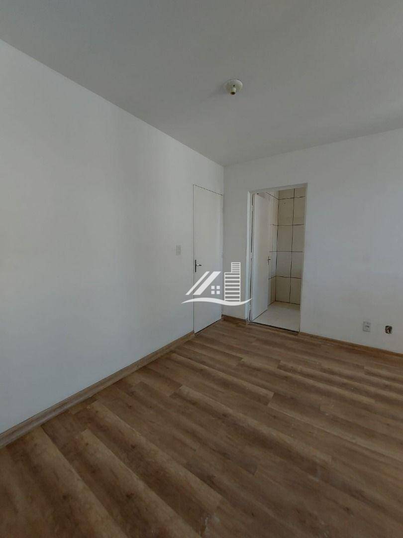 Apartamento à venda com 2 quartos, 48m² - Foto 5