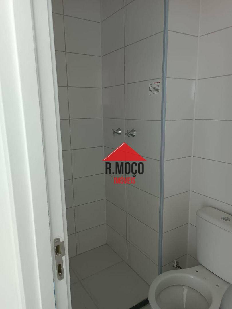 Apartamento à venda com 2 quartos, 40m² - Foto 13