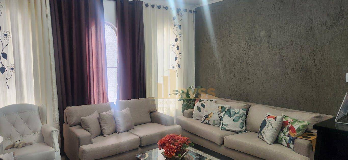 Casa, 3 quartos, 148 m² - Foto 2