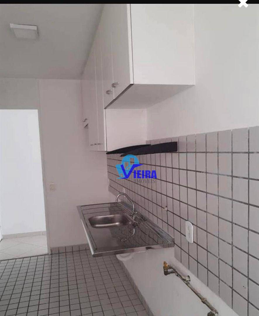 Apartamento à venda com 3 quartos, 64m² - Foto 4