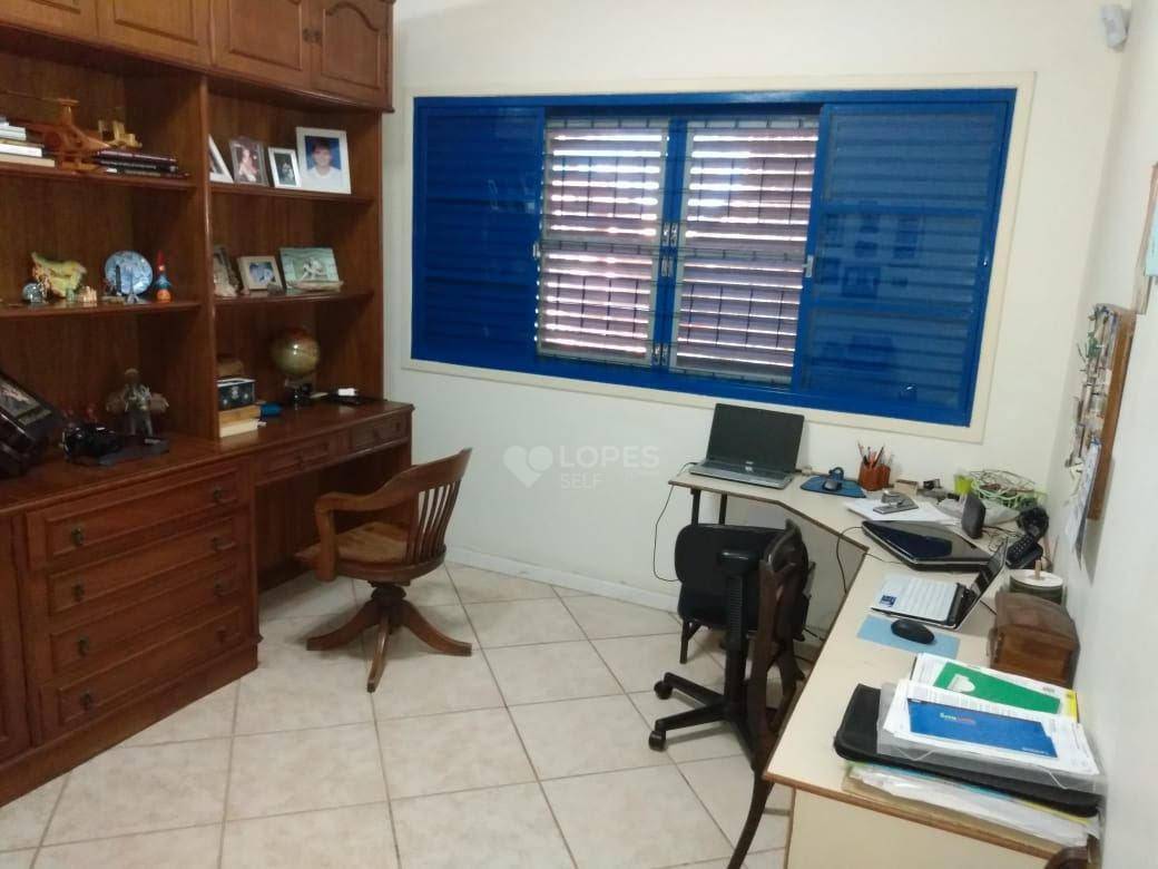 Casa à venda com 7 quartos, 417m² - Foto 5