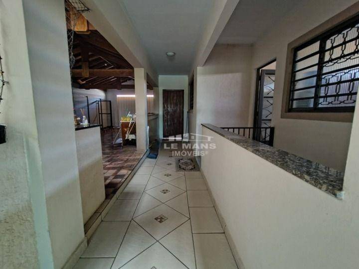 Casa à venda com 6 quartos, 296m² - Foto 24