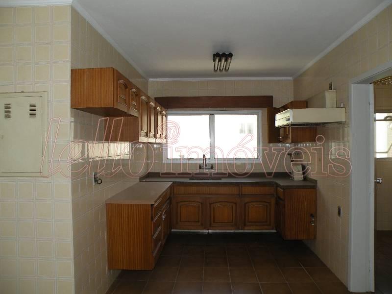 Apartamento para alugar com 3 quartos, 154m² - Foto 16