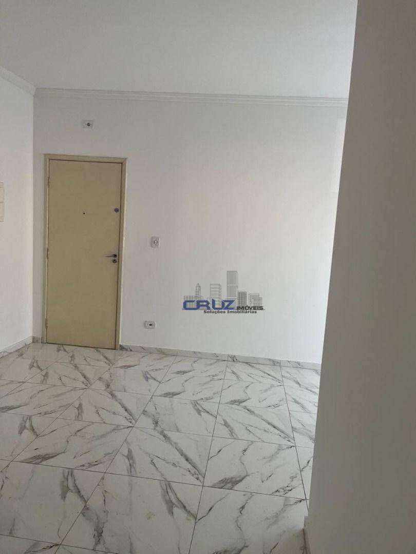 Apartamento para alugar com 2 quartos, 45m² - Foto 12