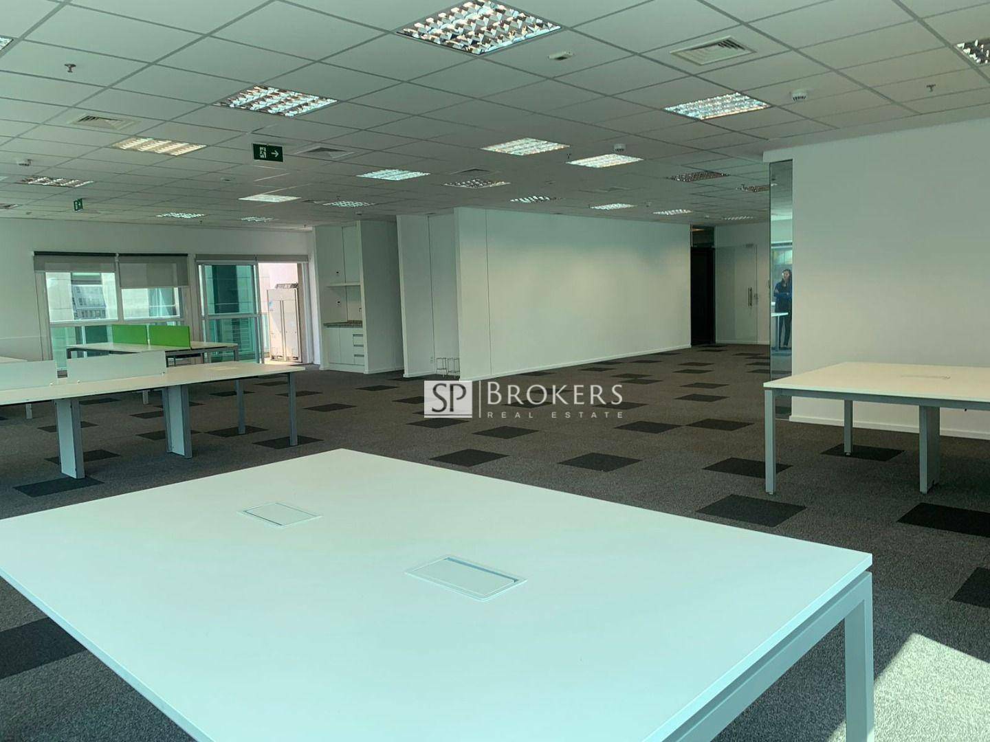 Conjunto Comercial-Sala para alugar, 246m² - Foto 17