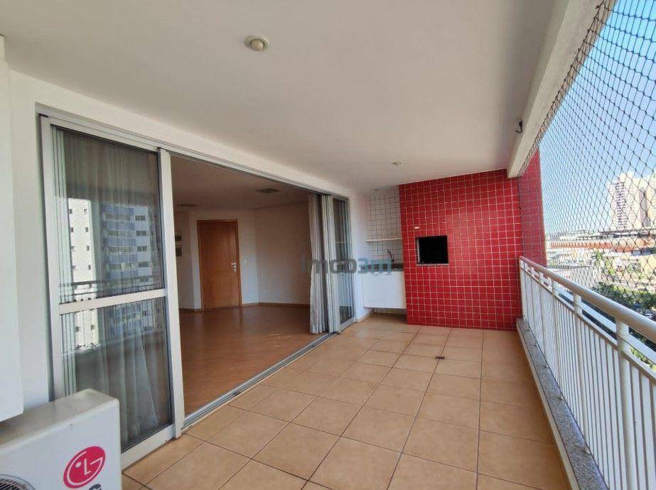 Apartamento para alugar com 3 quartos, 130m² - Foto 6