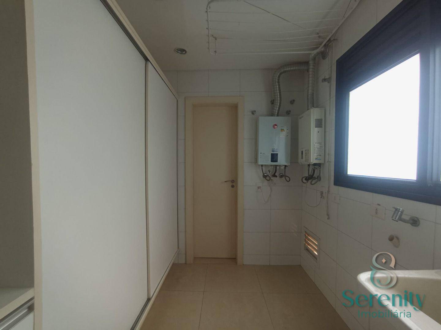 Apartamento para alugar com 3 quartos, 186m² - Foto 9