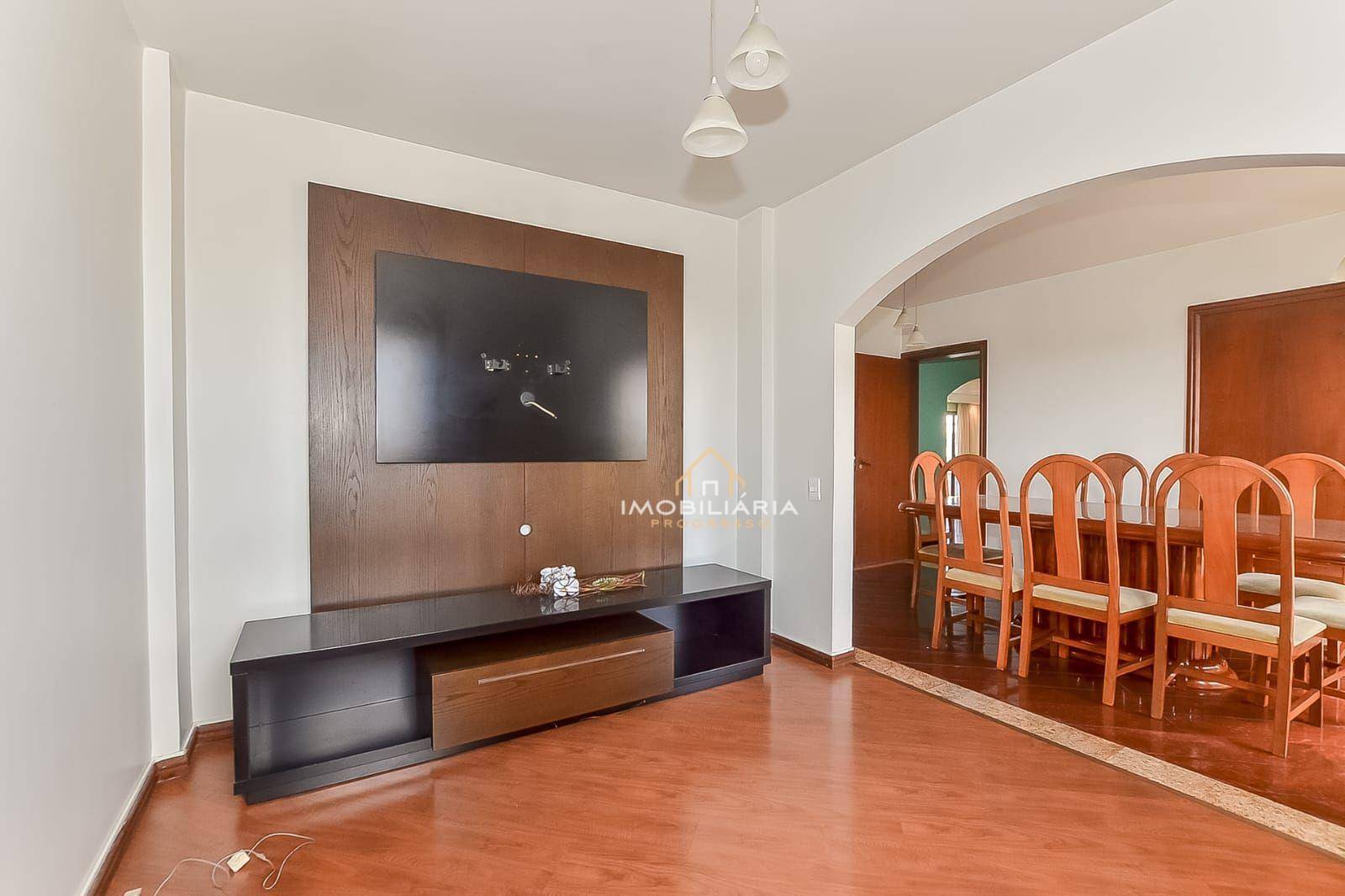 Apartamento à venda com 3 quartos, 179m² - Foto 7