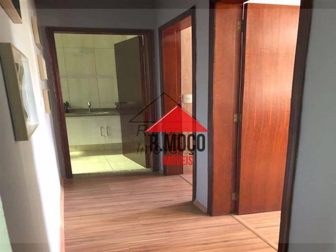 Sobrado à venda com 4 quartos, 180m² - Foto 11