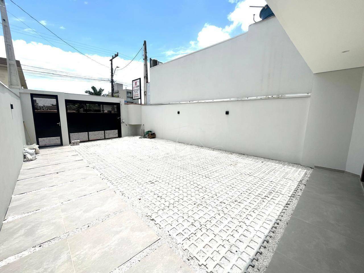 Sobrado à venda com 3 quartos, 92m² - Foto 2