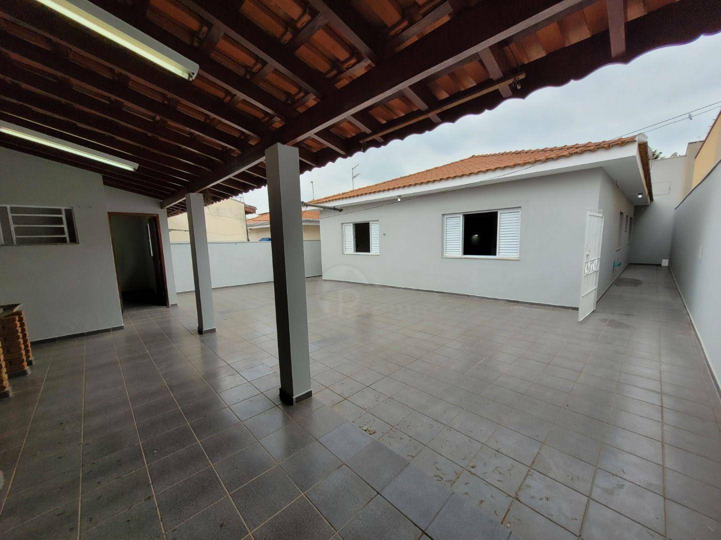 Casa para alugar com 4 quartos, 206m² - Foto 32