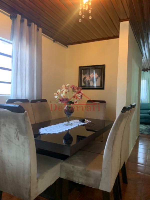 Casa à venda com 2 quartos, 300m² - Foto 3