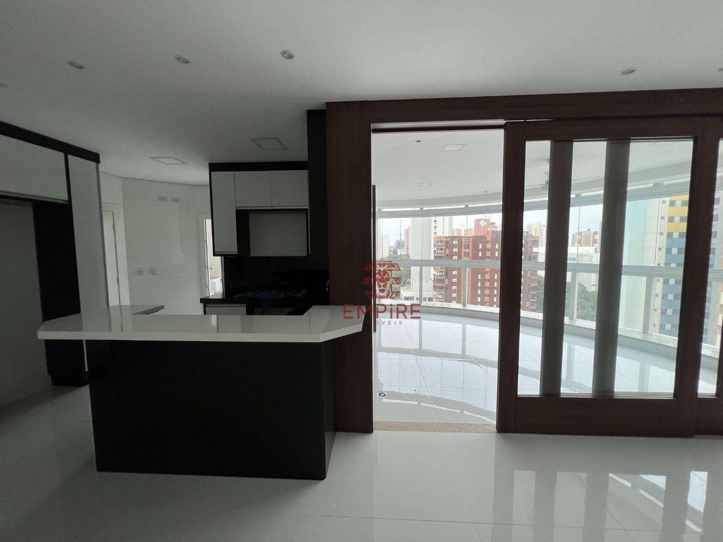 Apartamento à venda com 3 quartos, 138m² - Foto 6