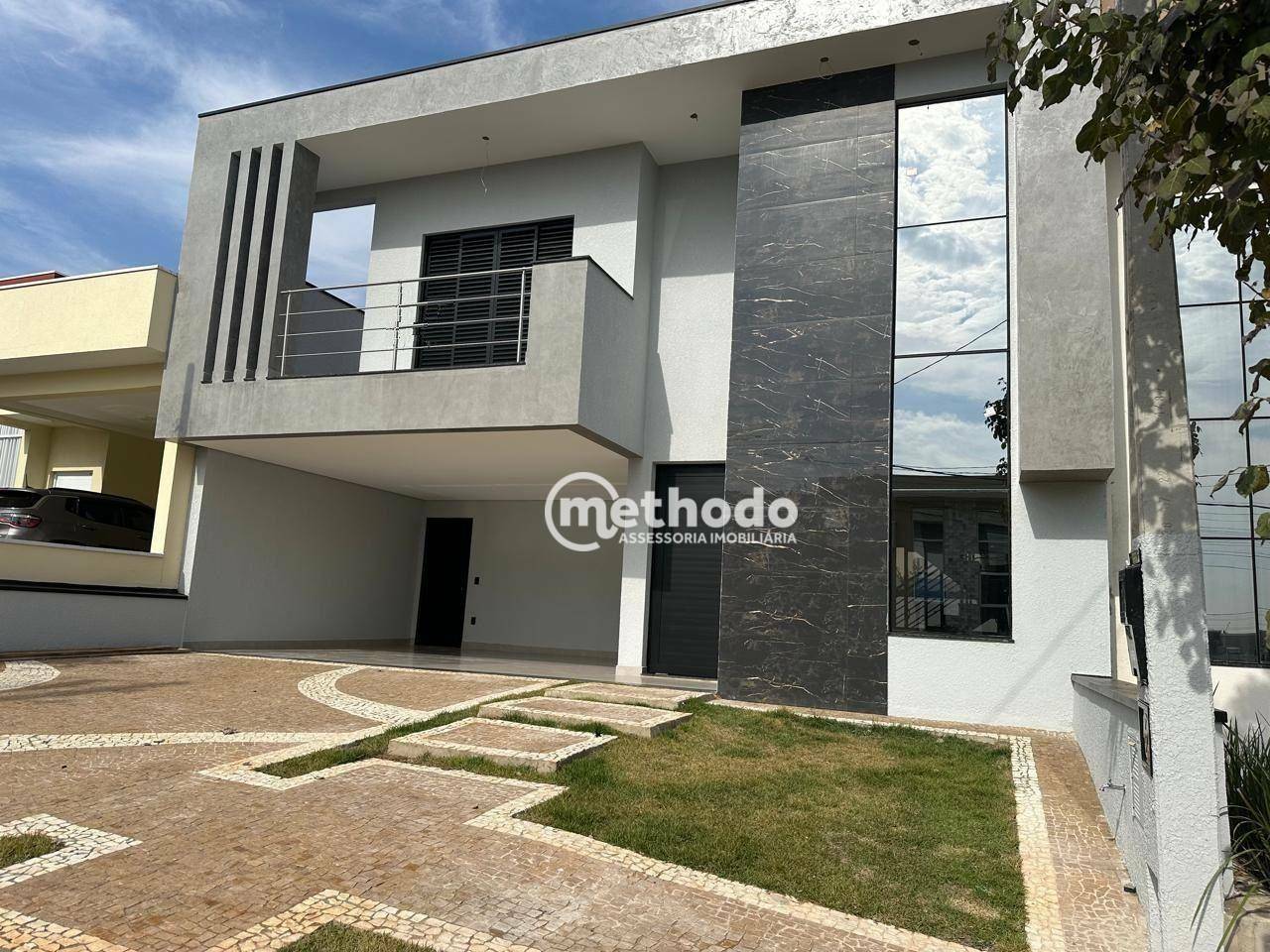 Casa de Condomínio à venda com 3 quartos, 168m² - Foto 2