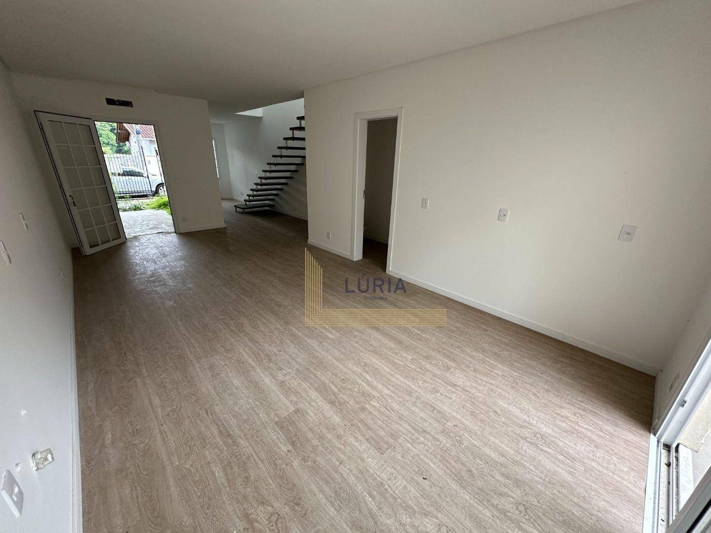 Sobrado à venda com 3 quartos, 138m² - Foto 3