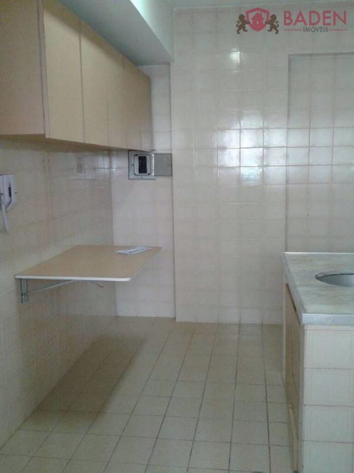 Apartamento à venda com 1 quarto, 37m² - Foto 3