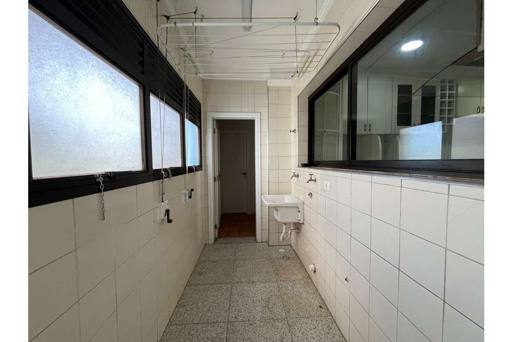 Apartamento à venda com 4 quartos, 176m² - Foto 3