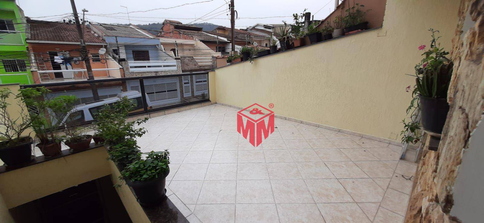 Sobrado à venda com 3 quartos, 259m² - Foto 1