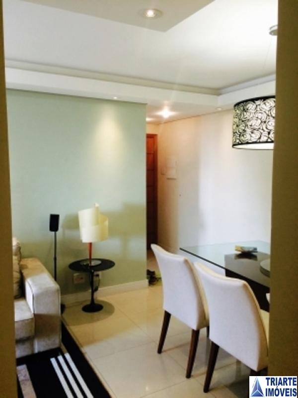 Apartamento à venda com 3 quartos, 75m² - Foto 2