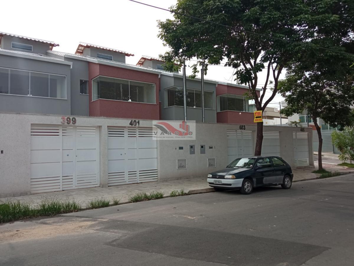 Casa à venda com 3 quartos, 30m² - Foto 2