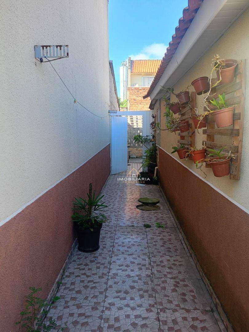 Casa à venda com 2 quartos, 75m² - Foto 12