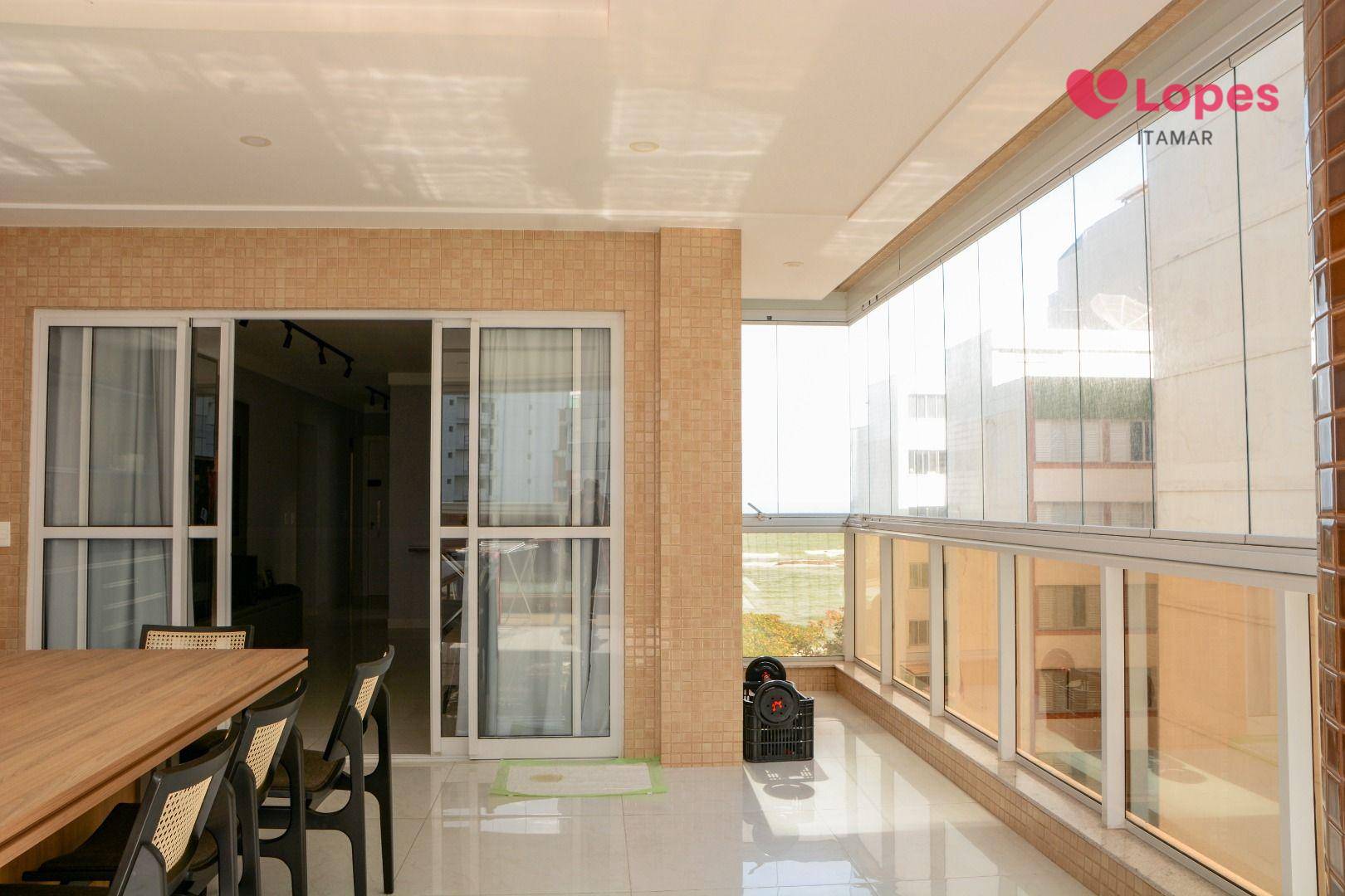 Apartamento à venda com 4 quartos, 200m² - Foto 7