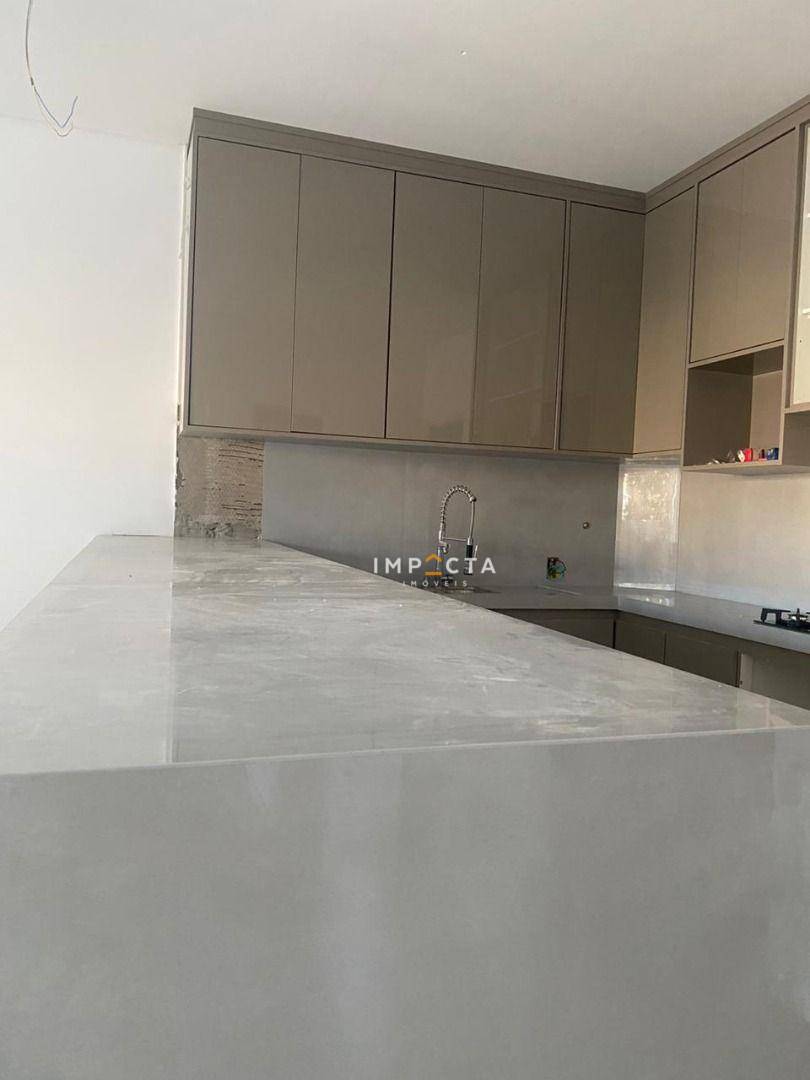 Apartamento à venda com 2 quartos, 78m² - Foto 2