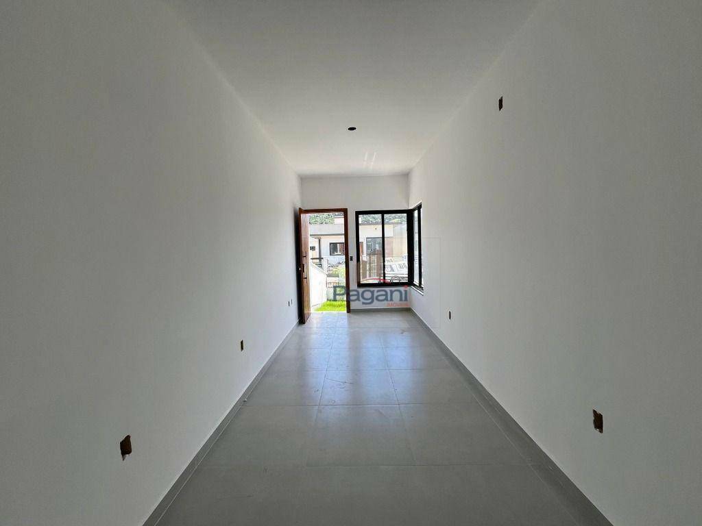 Casa à venda com 2 quartos, 49m² - Foto 12