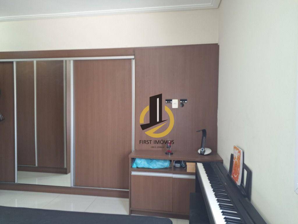 Apartamento à venda com 3 quartos, 94m² - Foto 13