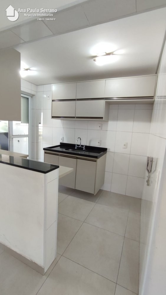 Apartamento à venda com 2 quartos, 68m² - Foto 2