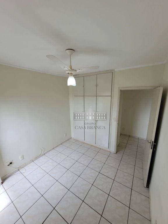 Apartamento para alugar com 3 quartos, 85m² - Foto 12