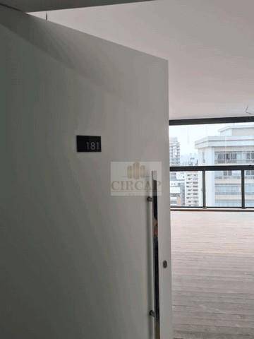 Apartamento à venda com 3 quartos, 205m² - Foto 8