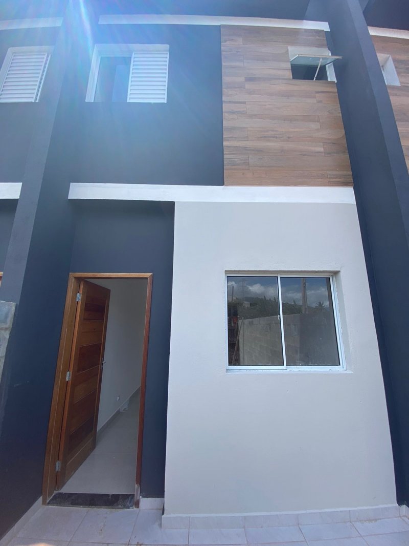 Sobrado à venda com 2 quartos, 70m² - Foto 4